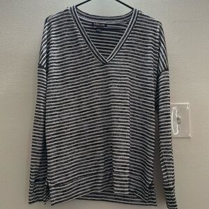 Kirkland v-neck black and white striped sweater